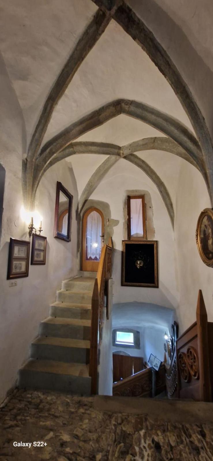 Burg Hermannstein - Monks Room Вецлар Экстерьер фото